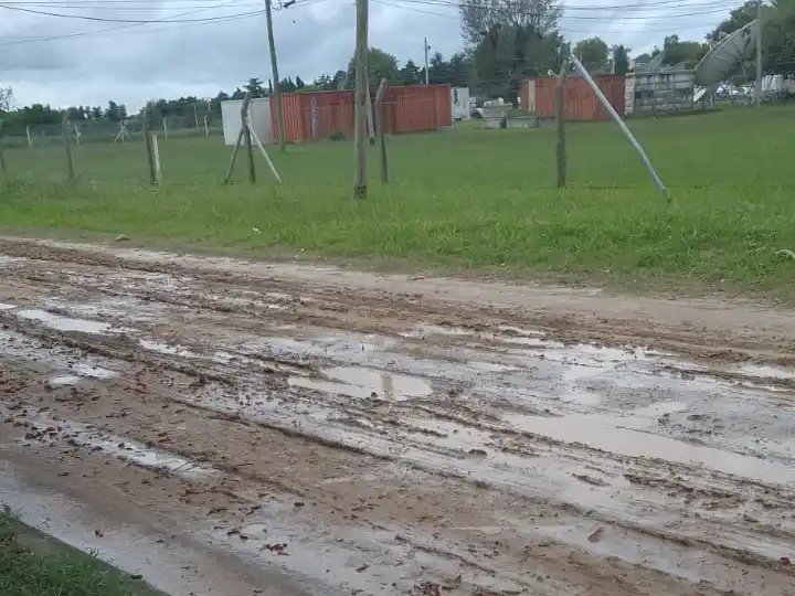 Calle Depietri: "Cuando llueve no se puede andar"