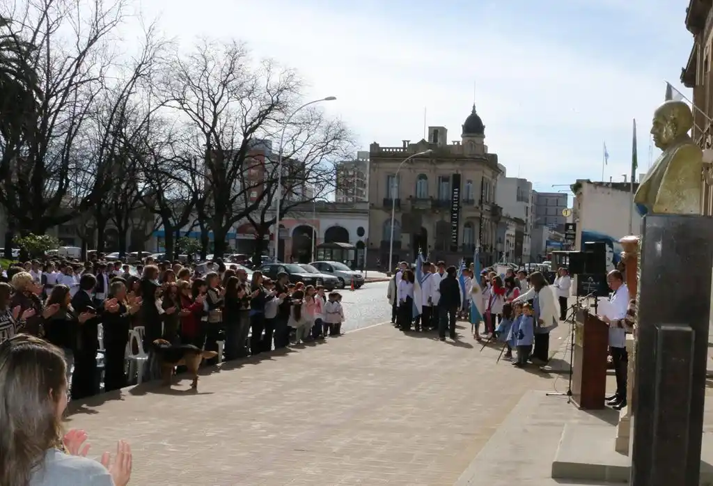 Directivos, docentes y alumnos revalorizaron la educación pública