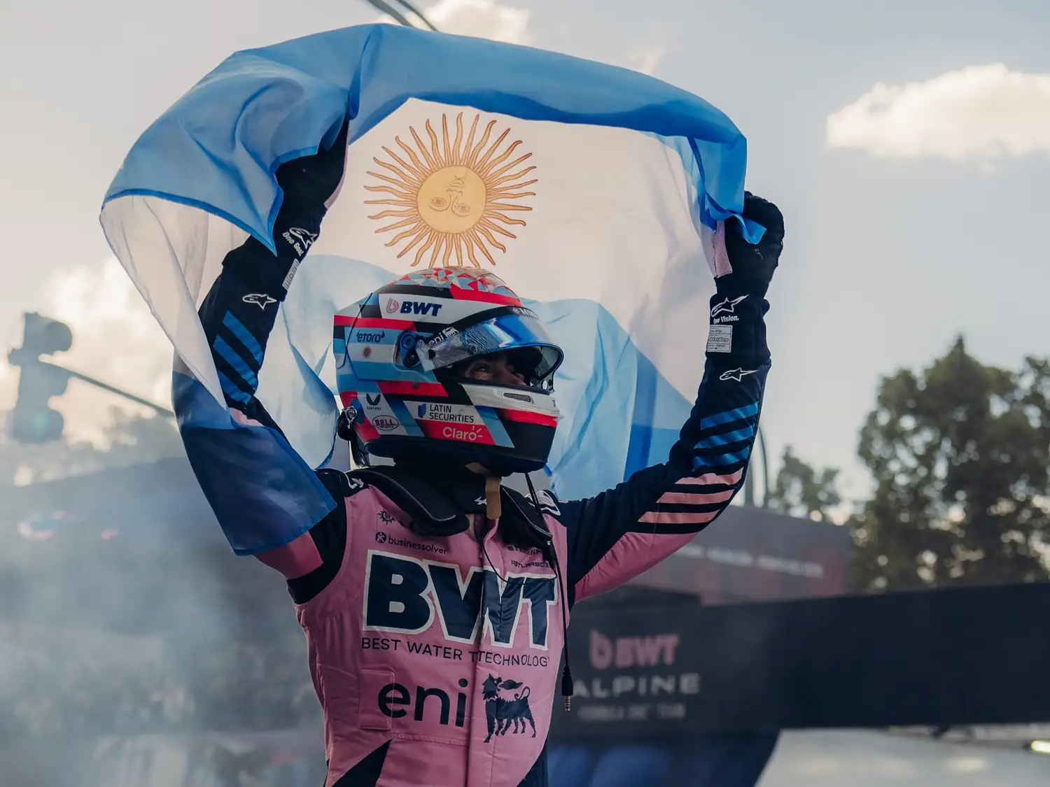 Colapinto recorrió las calles bonaerenses acompañado de más de 500 mil argentinos. (Foto: Alpine)