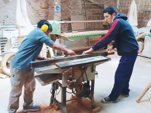 Estudiantes de Concordia construyeron y donaron una rampa para garantizar la inclusión