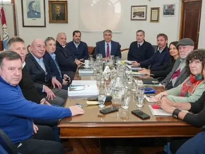 Paritarias: los gremios estatales responderán entre miércoles y jueves