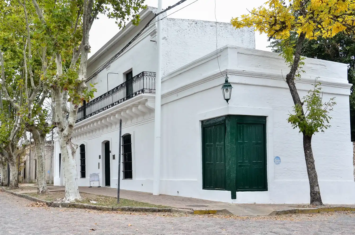 Homenaje a Alicia Lahourcade en el inicio de las 8º jornadas de historia de Chascomús