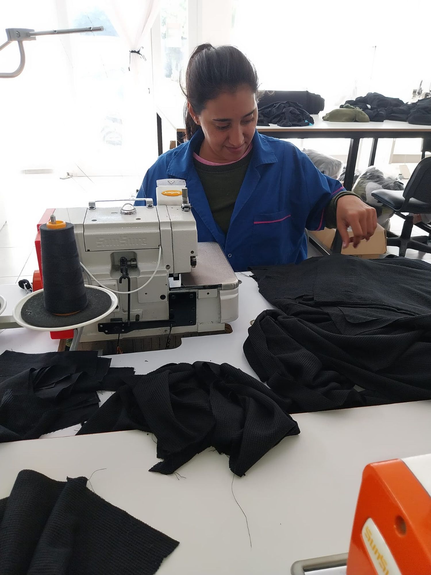 Taller de costura mujeres arroyito día del trabajador 4