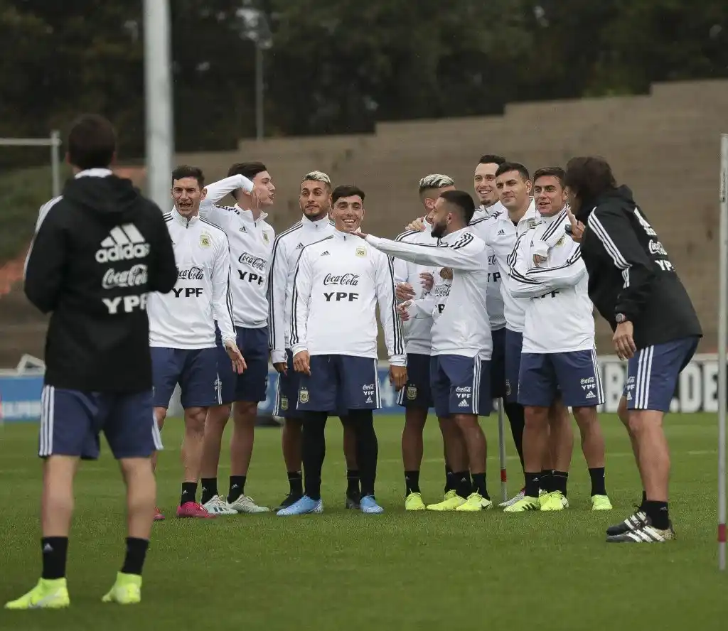 Lionel Scaloni trabaja con medio equipo confirmado