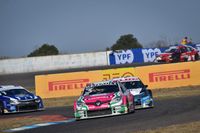Pernía ganó el Sprint y atrapó la punta del torneo