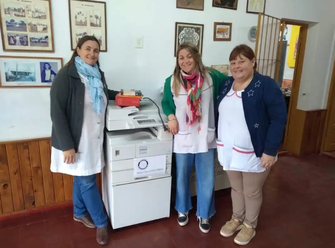 Rotary Club local donó  fotocopiadora a la Escuela Primaria N° 31 del barrio Parque Girado