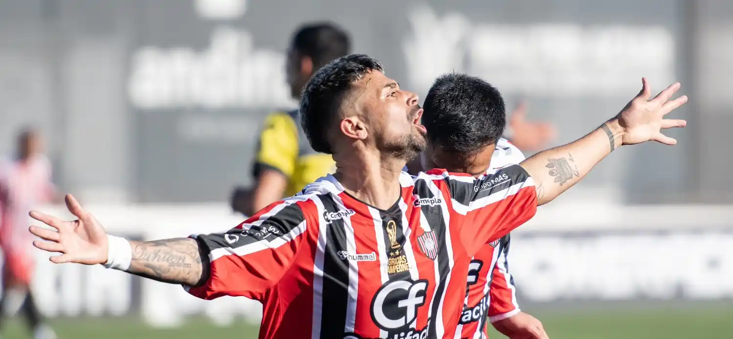 Chacarita reafirmó su liderazgo