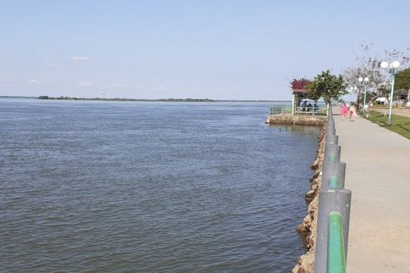 Más de 600 evacuados en Corrientes por la crecida del río Paraná