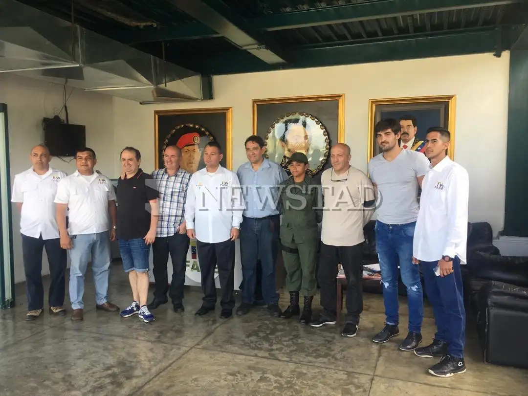 Juntos. Bindi encargado de contactos con Venezuela.