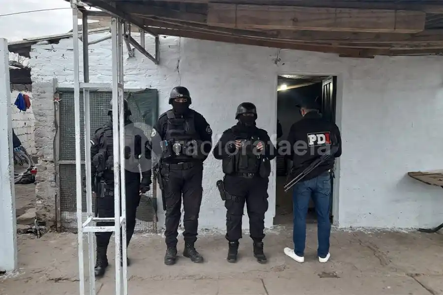 Múltiples allanamientos en Barrio Zaspe: Detuvieron "al Bocón "de Barrio Zaspe