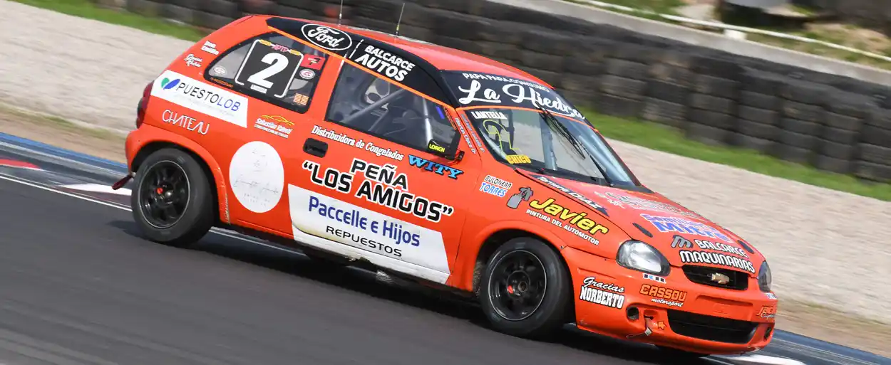 El binomio del auto subcampeón de la divisional intermedia superó a Melo/Laborda en la final.