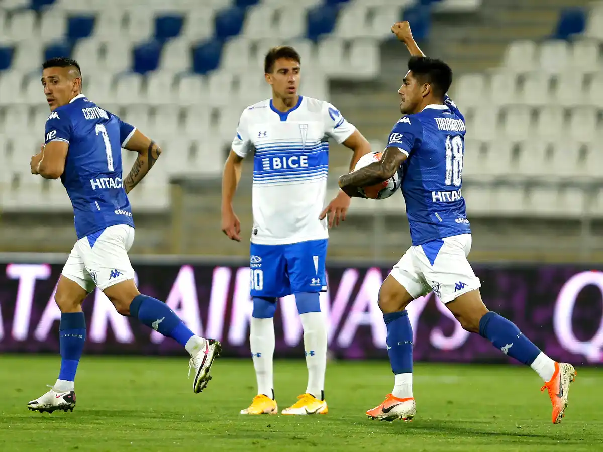 Vélez pisó fuerte en Chile ante Católica y está en semifinales