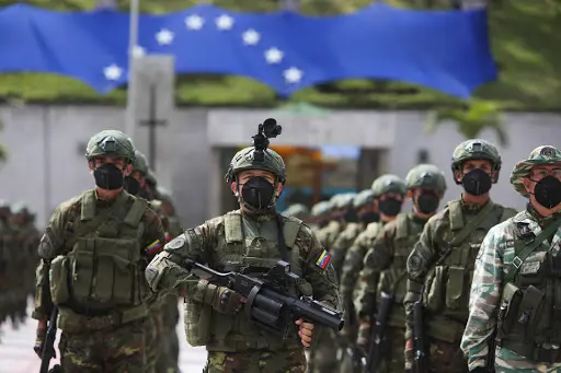 ¿POTENCIA ARMAMENTISTA?: Maduro crea Consejo para realizar su propio sistema de armas