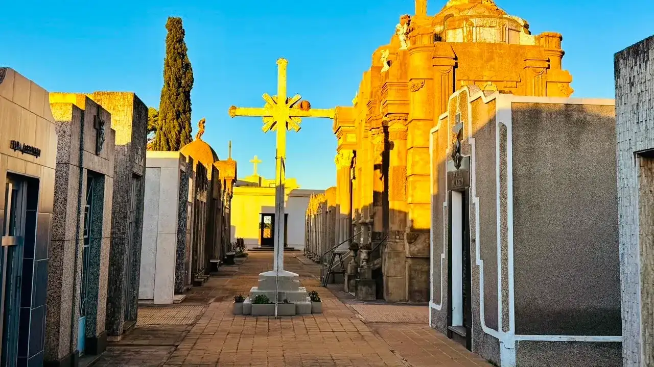 La Agencia Córdoba Turismo apuesta a un circuito patrimonial en los cementerios de la provincia
