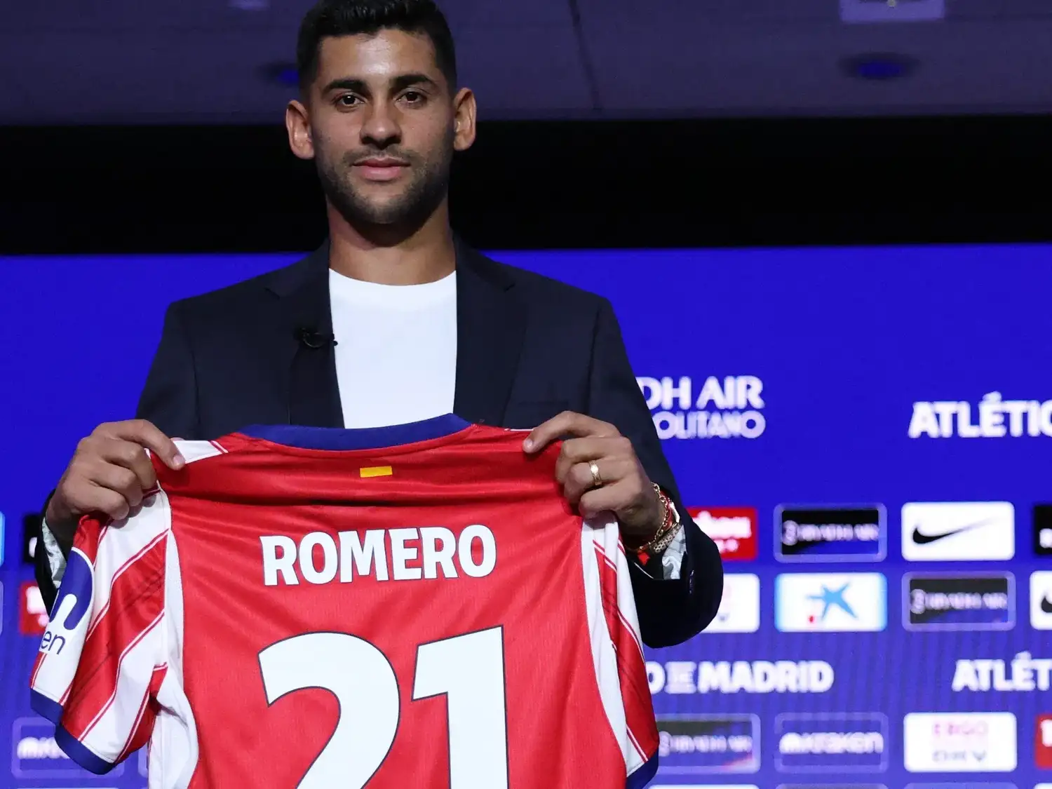 El Cuti Romero fue presentado oficialmente en Atlético de Madrid