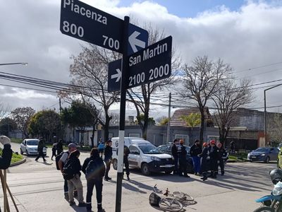 Venado: mujer hospitalizada tras choque entre utilitario y bicicleta
