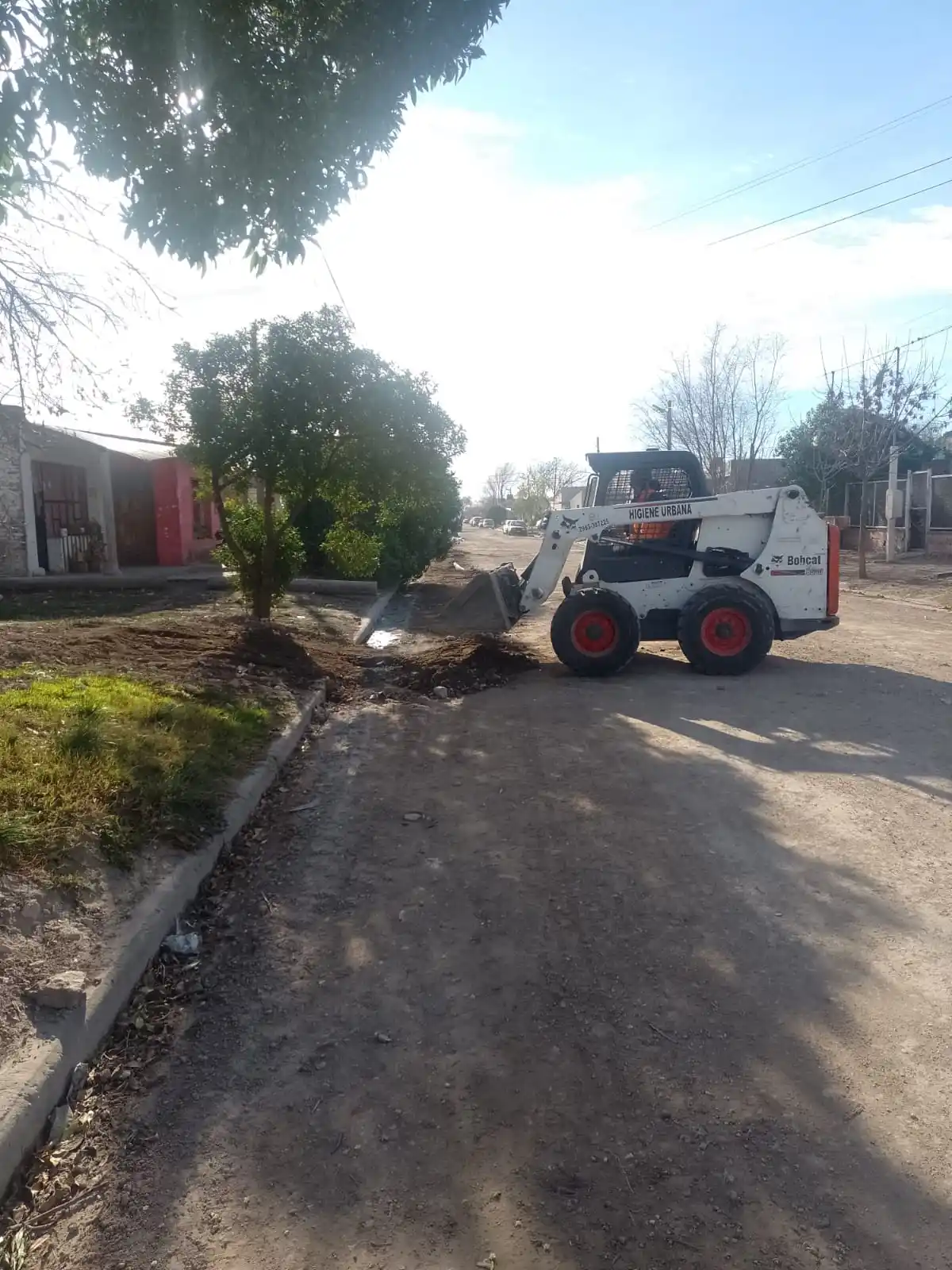 Campaña de Limpieza en el Barrio Los Ranchos de la Virgen de Luján
