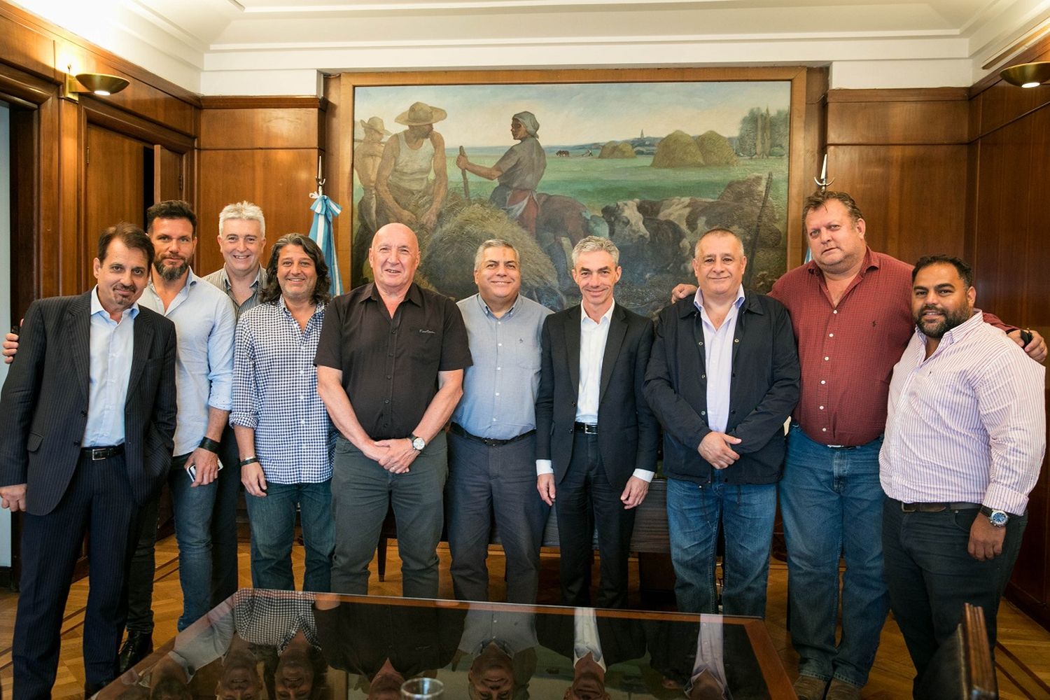 Mario Meoni se reunió con los principales gremios aeronáuticos