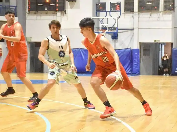 Estudiantes dominó a La Paz
en el primer juego de semis