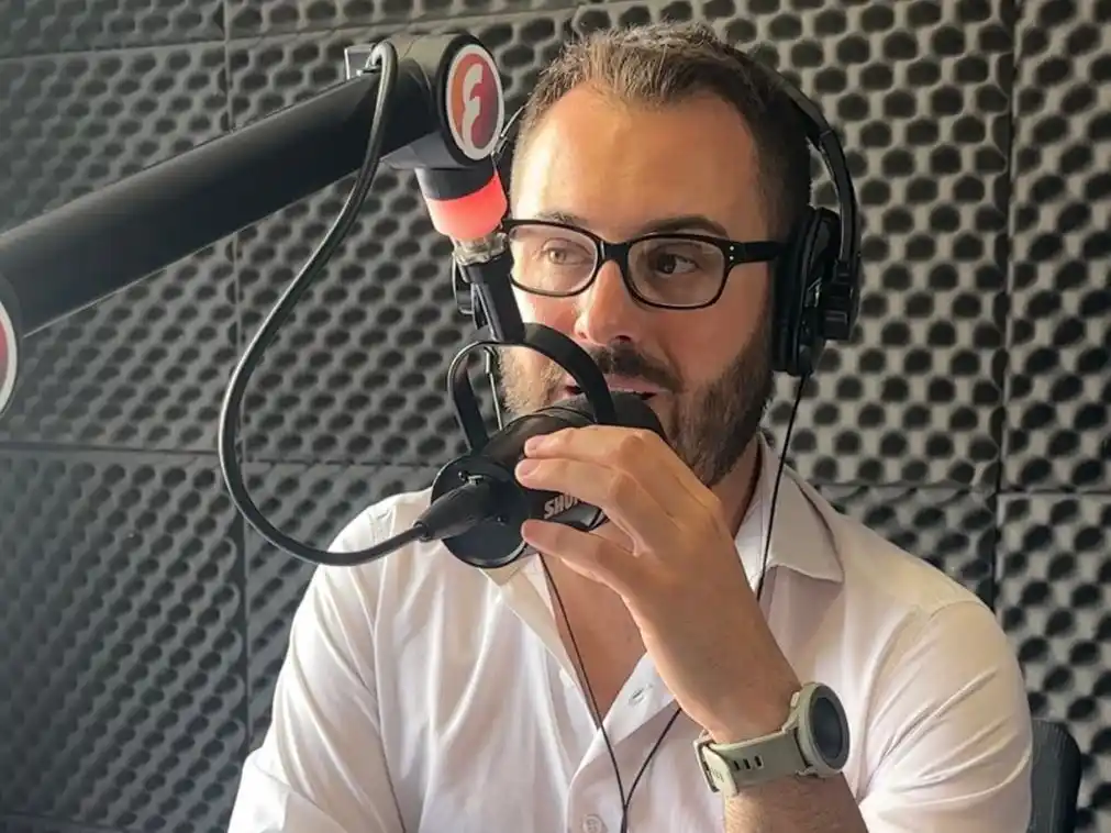 Panorama internacional con Sebastián Macía