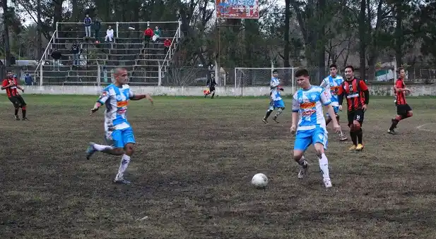 Juventud lo dio vuelta y se quedó con el clásico y la punta