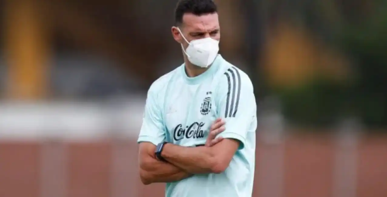 Lionel Scaloni tiene coronavirus y no viajó con la Selección Argentina