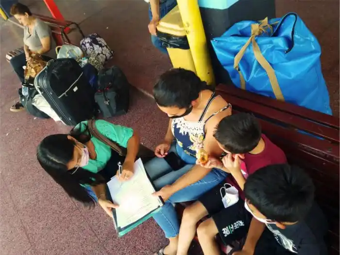 El Gobierno de la Provincia participó en la restitución de dos niños a la Argentina