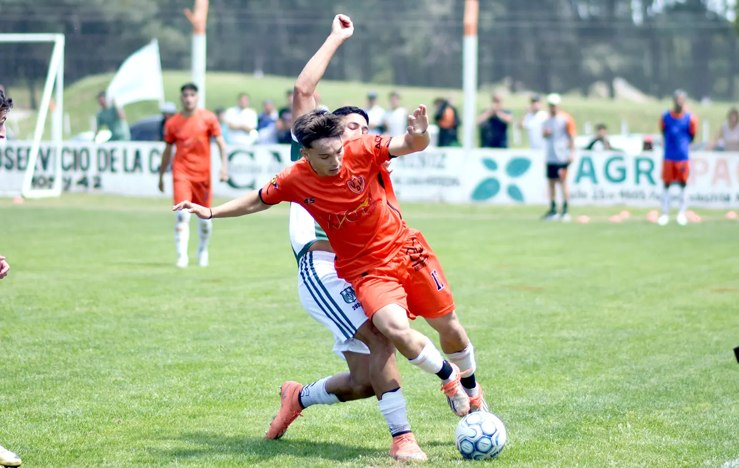 Villa Díaz Vélez venció 4-3 a Sud América de Miramar en el "Jorge Iparraguirre"
