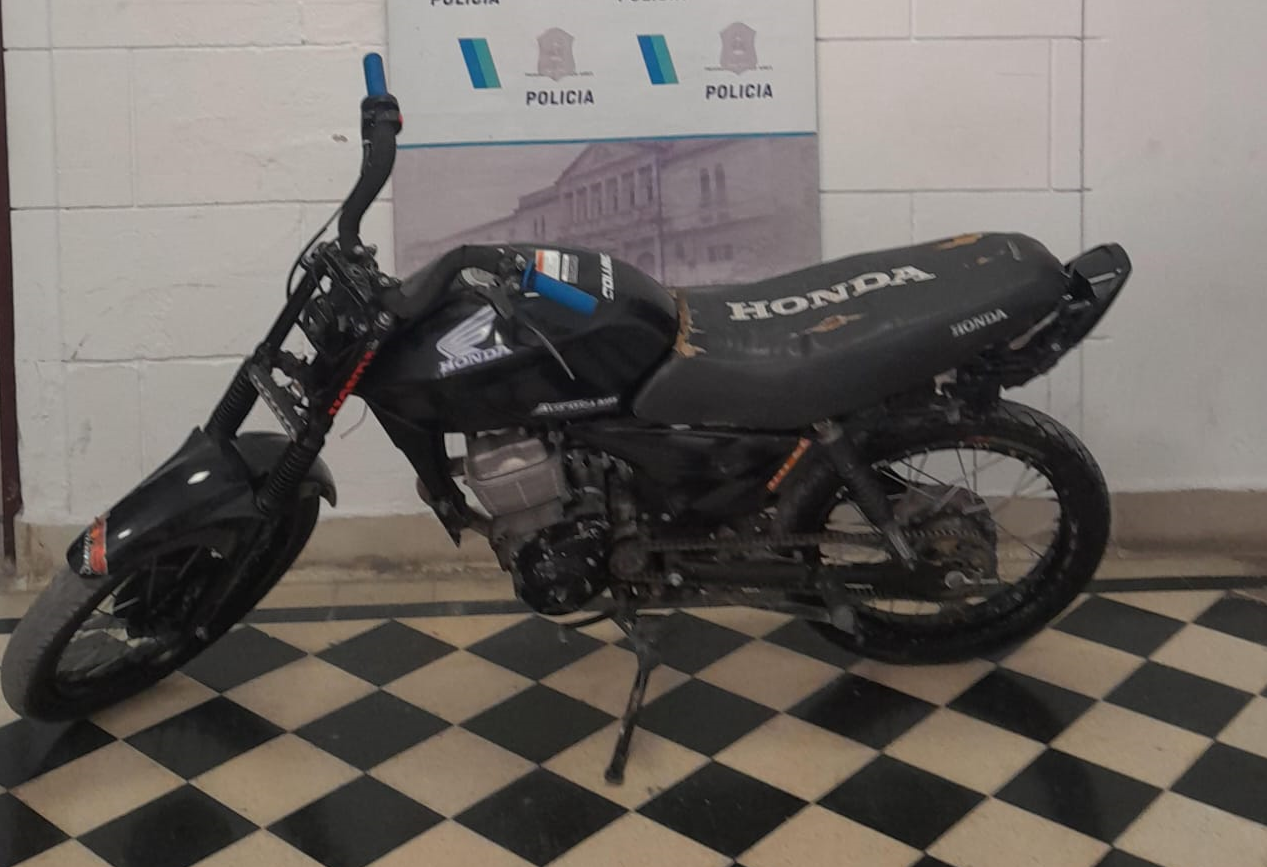 Un menor fue aprehendido en una moto con motor y chasis suprimido