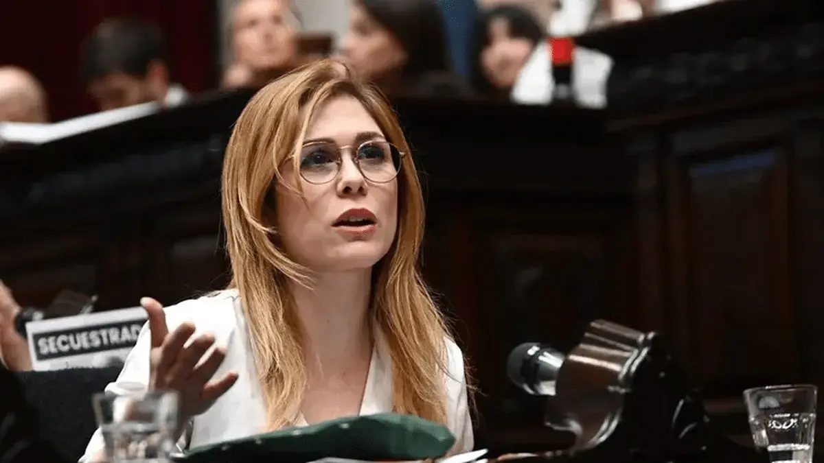 Lemoine quedó en pasarle la dirección, fecha y hora.