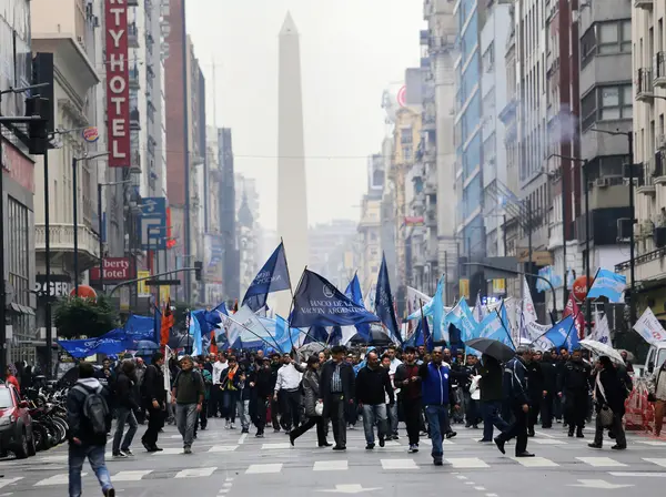 Extienden paro bancario a 72 horas y ahora no habrá atención viernes, lunes y martes