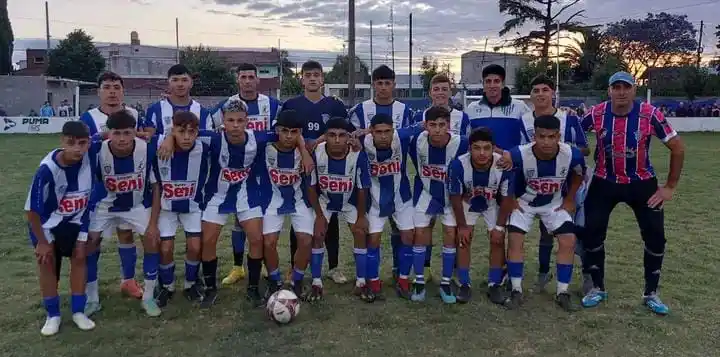 Fútbol local: Agricultores y Paraná definen a los campeones en cuarta división y en Sub 21