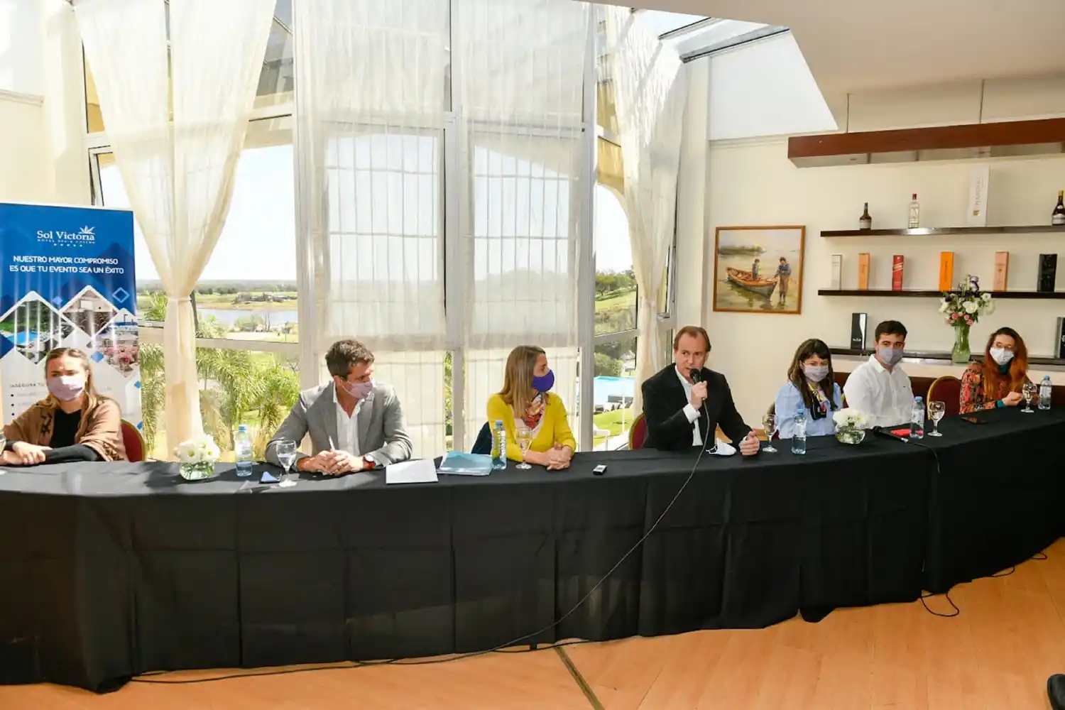 Bordet destacó el equilibrio de la provincia