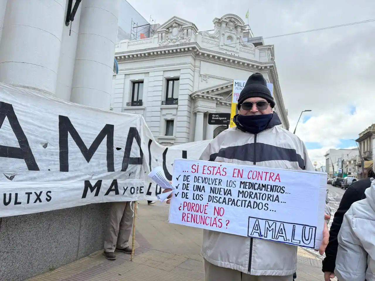 marcha jubilados 13-08-25 - 3