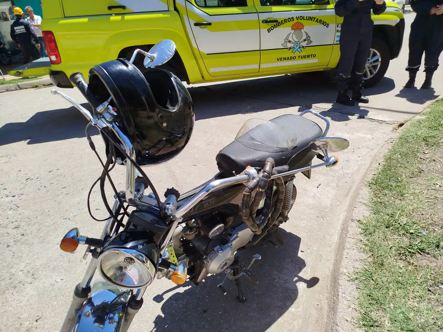 La moto Guerrero GT70 en la que se movilizaba la femenina lesionada.