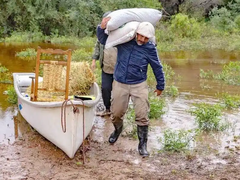 Asistencia del Gobierno a los afectados por 
desbordes de los ríos Pilcomayo y Bermejo