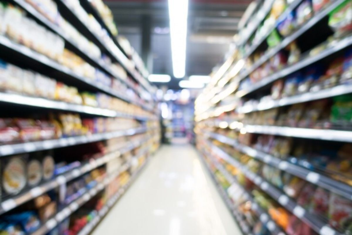 La economía nacional retrocedió un 0,3% en junio respecto de mayo.