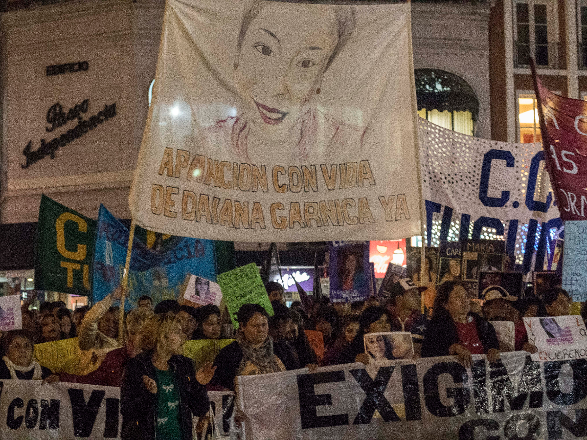 Una multitudinaria marcha se realizó en Tucumán para pedir por la aparición de Daiana Garnica