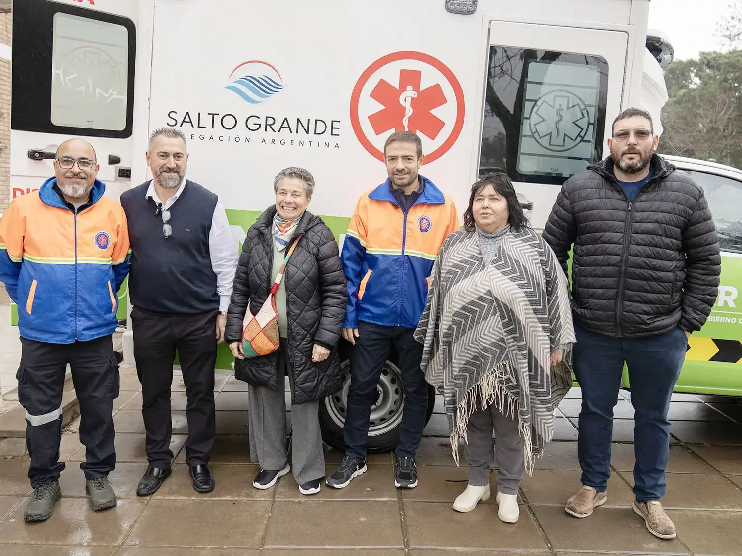 La provincia fortalece el sistema de salud con equipamiento y ambulancia