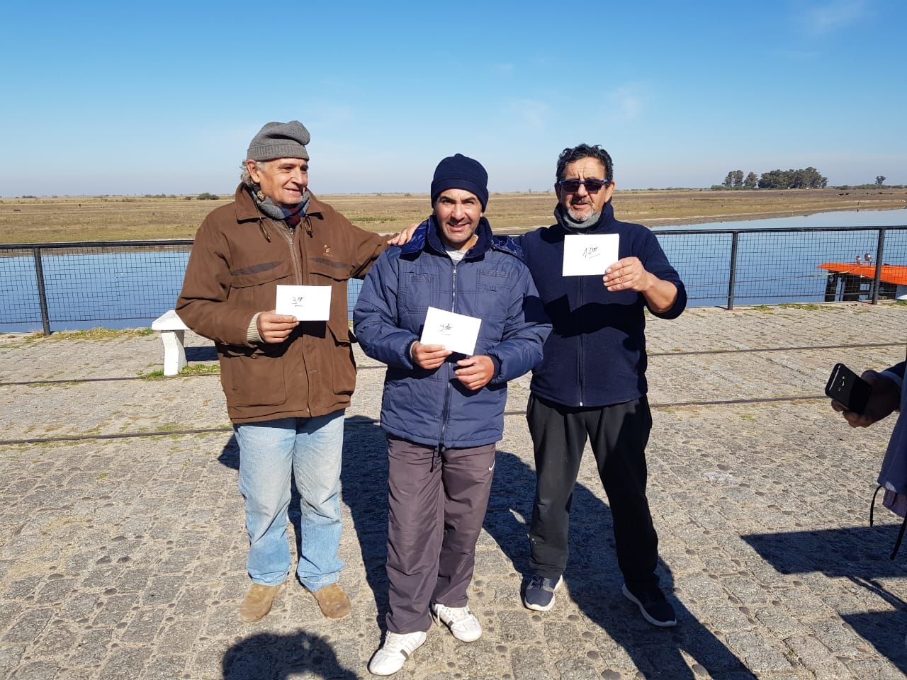 Edgardo Fahaler, Mario Muñoz y José Navarro pugnaron por el triunfo palmo a palmo que quedó para este último en un emocionante final.