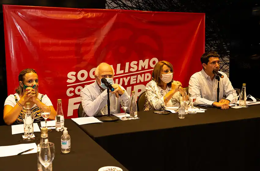 Presencia marplatense en el lanzamiento de Fein a la presidencia del PS