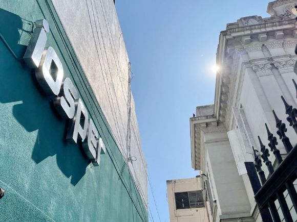La Intersindical en Defensa del Iosper realizará una movilización provincial