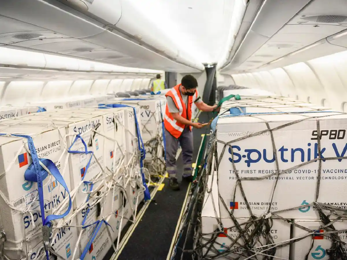 Un informe revela que la vacuna Sputnik tiene una eficacia del 97,6%