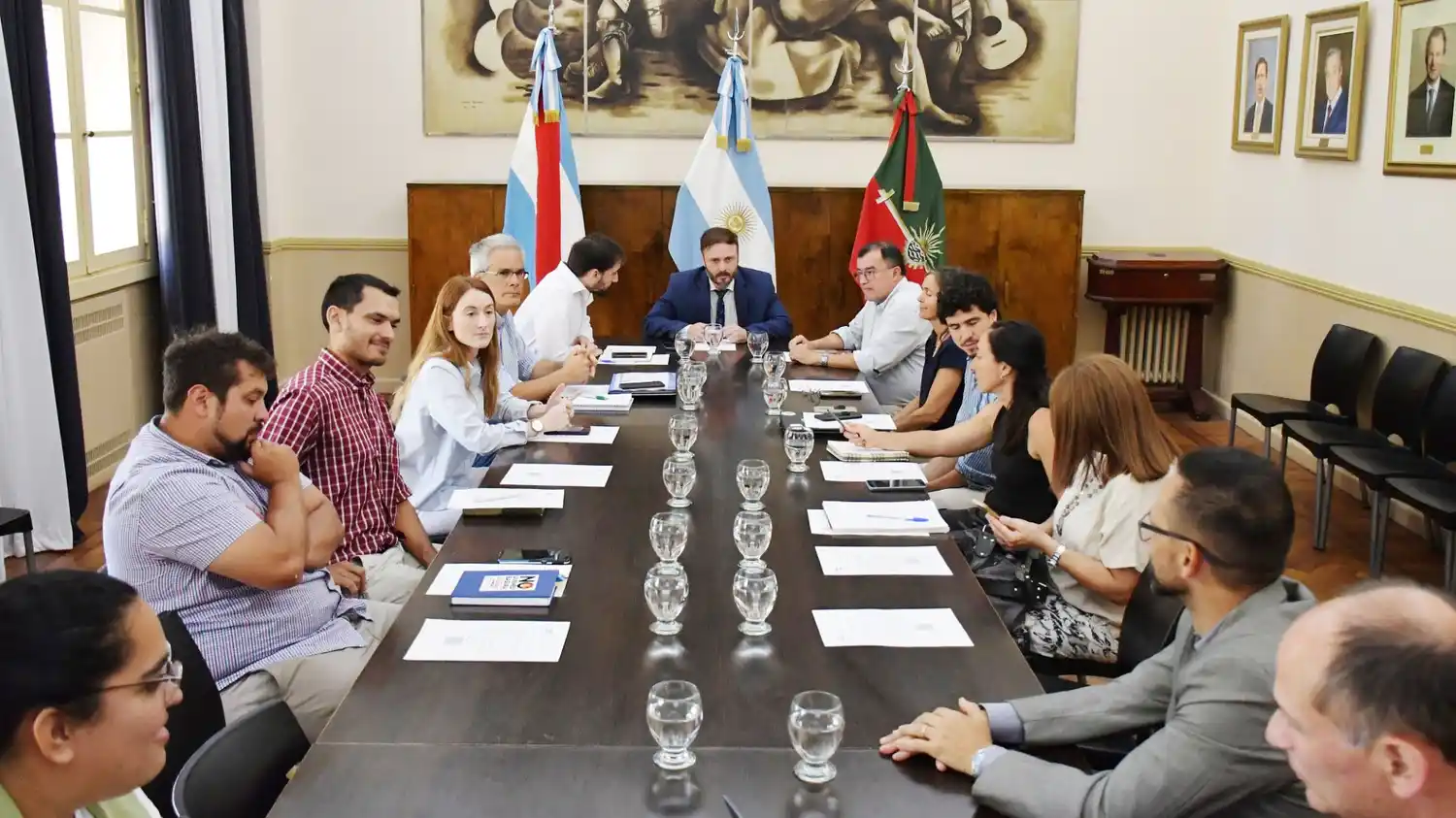 El intendente Azcué encabezó una reunión de trabajo proyectando el 2025