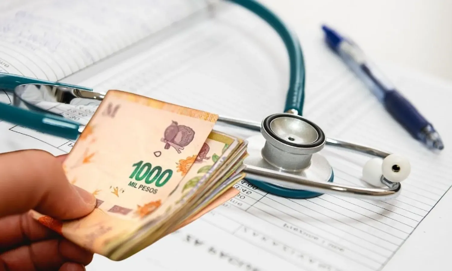 Nueve prepagas adelantaron subas antes de que salga la inflación y una ya acumula un 554% en la era Milei