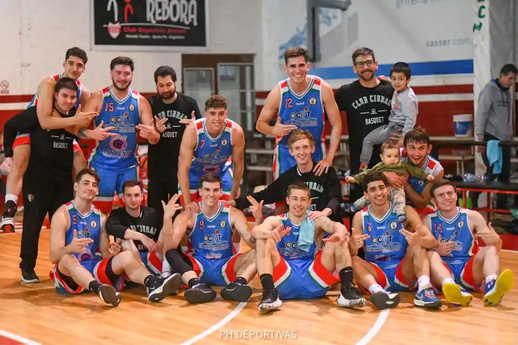 Club Ciudad festejó un nuevo clásico a domicilio. Foto: Lola Calace