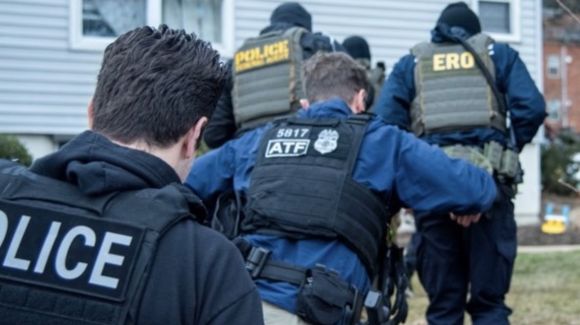 Hay varios venezolanos: el ICE aprovecha citas en tribunales para atrapar MIGRANTES (+Detalles)