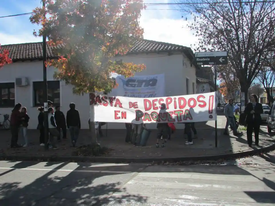 Licenciaron a seiscientos trabajadores de una planta que produce para Adidas