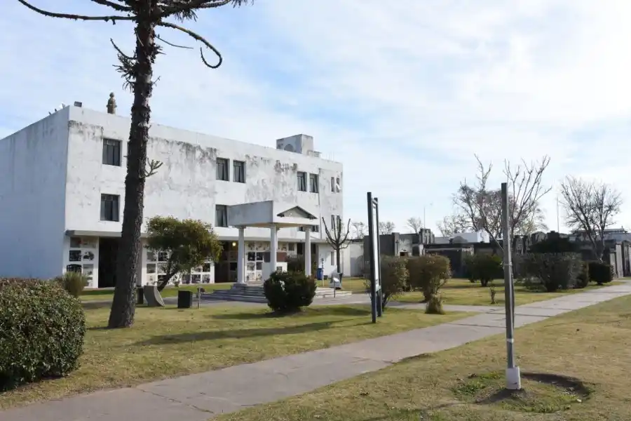 Nuevo horario del Cementerio