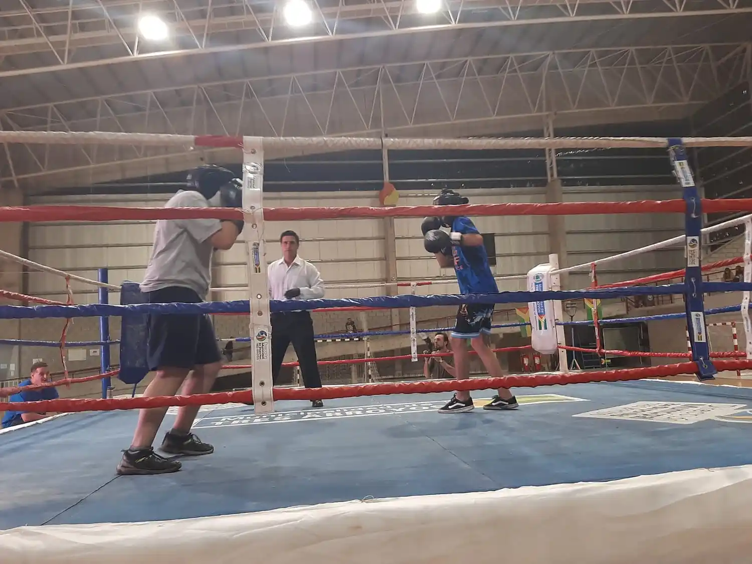 Los tresarroyenses ya esperan la pelea de Tito Lemos en el Polideportivo con un Festival de Boxeo